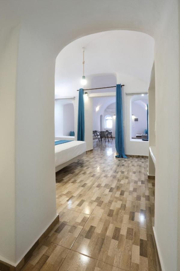 Church And Cave - Santorini Private Residences Мессария Экстерьер фото