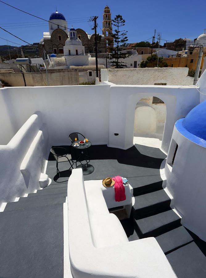 Church And Cave - Santorini Private Residences Мессария Экстерьер фото